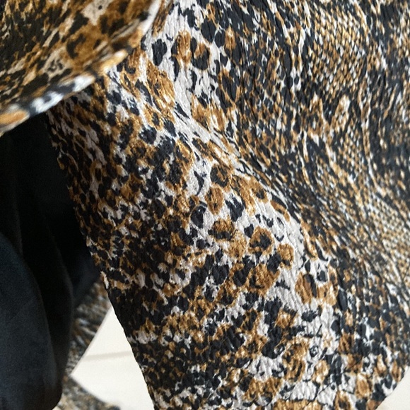 Jones New York Python Print Short Trench Coat Size Small - Picture 13 of 15